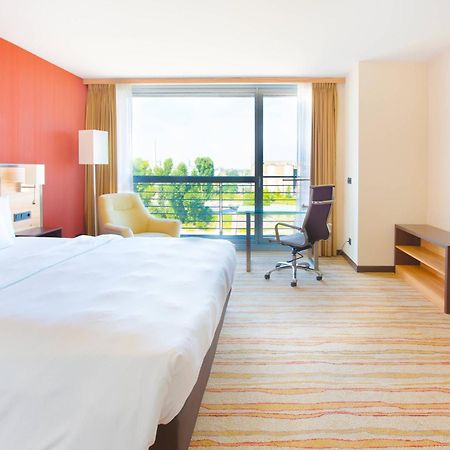 Courtyard By Marriott Duesseldorf Hafen Hotel Luaran gambar