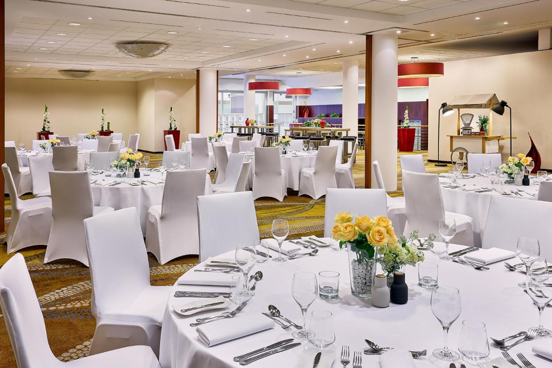 Courtyard By Marriott Duesseldorf Hafen Hotel Luaran gambar