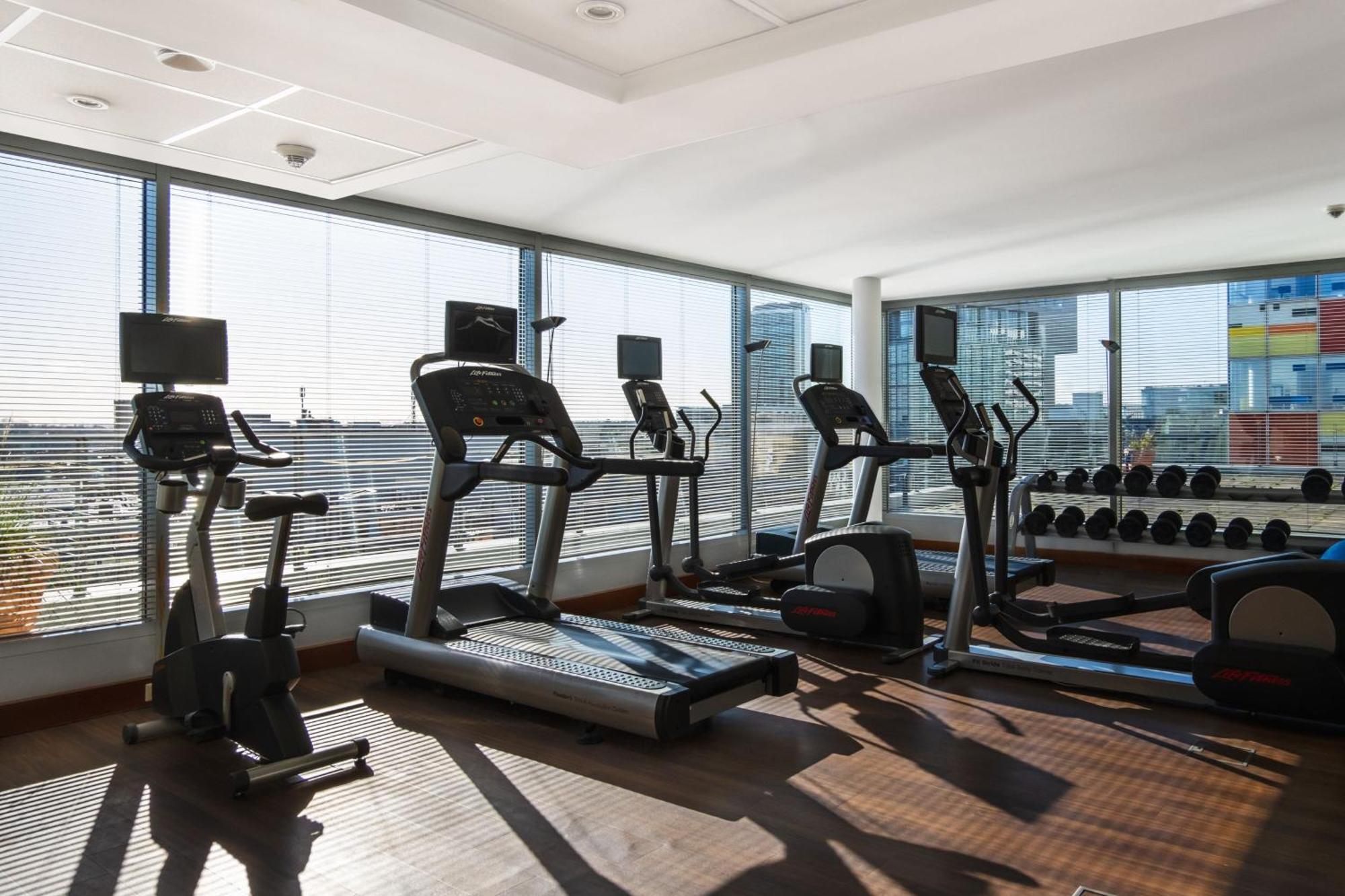 Courtyard By Marriott Duesseldorf Hafen Hotel Luaran gambar