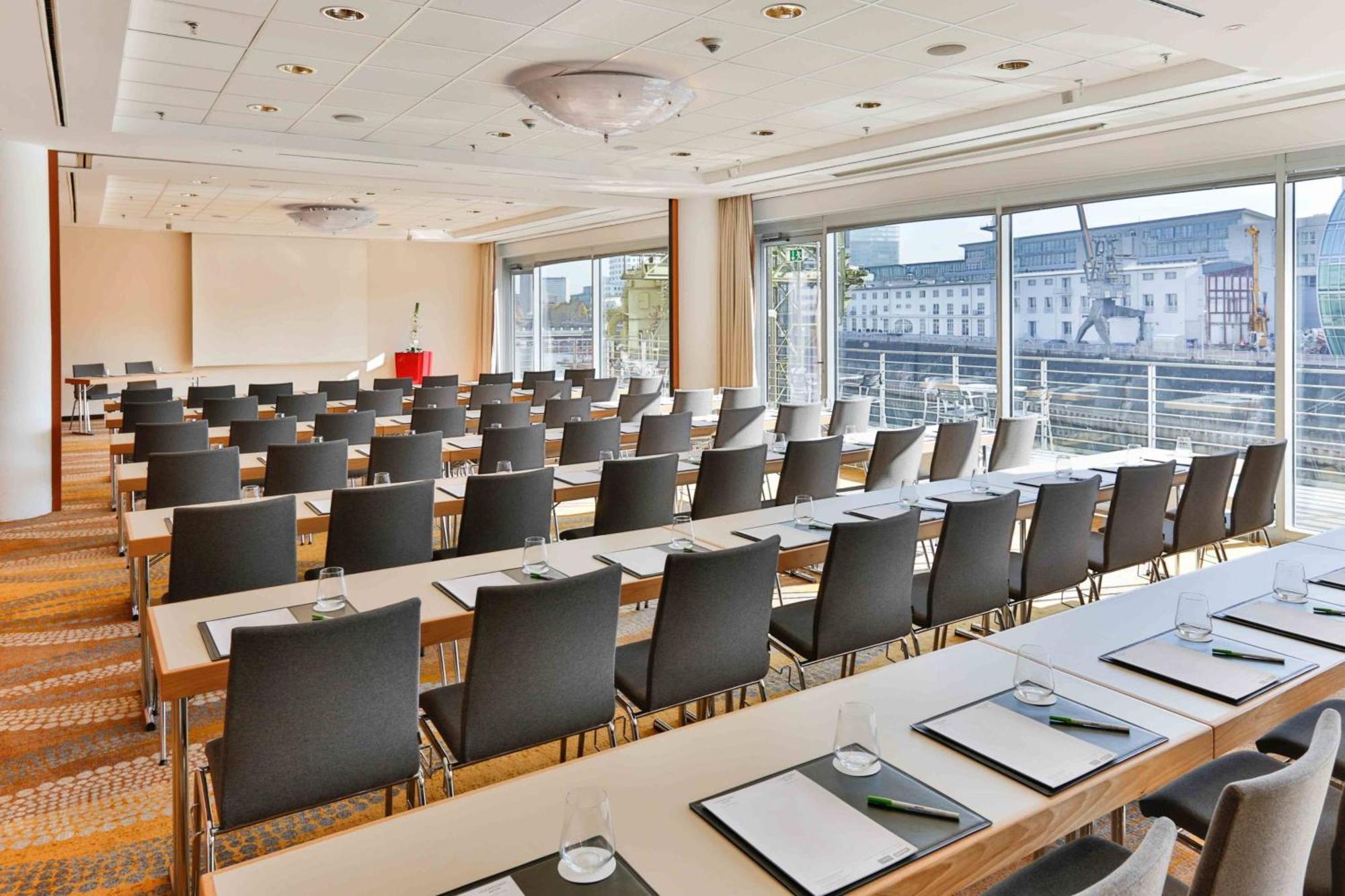 Courtyard By Marriott Duesseldorf Hafen Hotel Luaran gambar