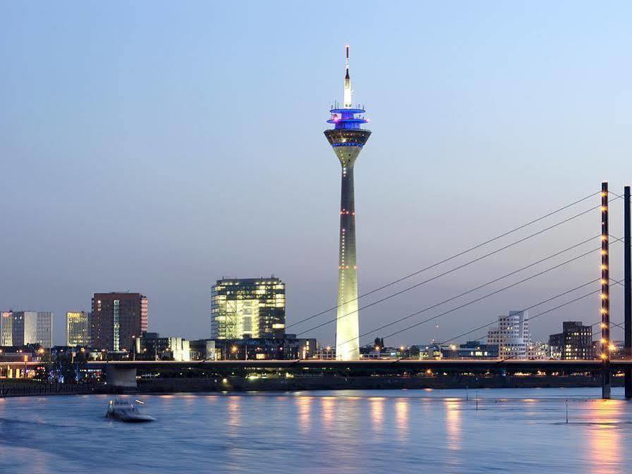 Courtyard By Marriott Duesseldorf Hafen Hotel Luaran gambar
